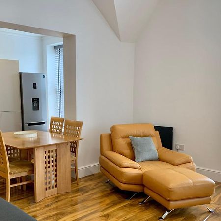Lytham St Annes, A Spacious, High End, One Bedroomed Apartment 5 Экстерьер фото