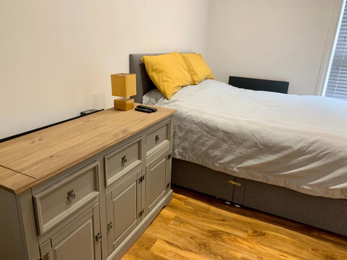Lytham St Annes, A Spacious, High End, One Bedroomed Apartment 5 Экстерьер фото